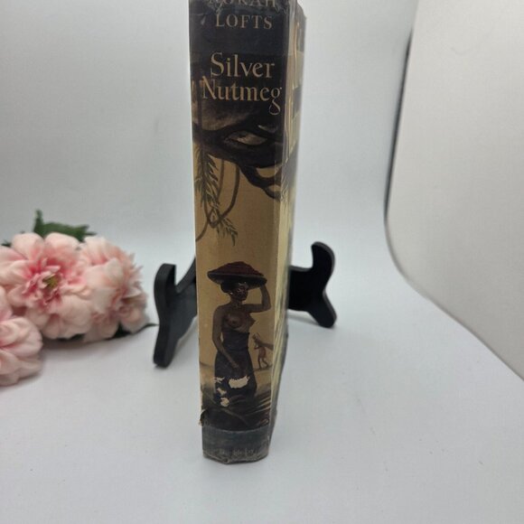 Vintage Book 1947 - Silver Nutmeg - by Norah Lofts - Picture 2 of 15